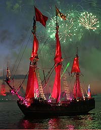 Crimson sails on  Neva,  May 25, St. Petersburg